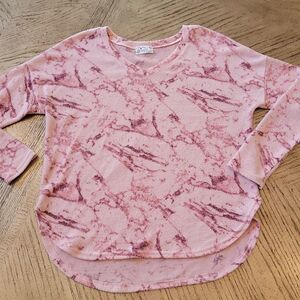 Pink Tie dye cozy size M vneck sweater top 💝